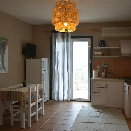 Isabel Sea View & Garden * ליגיה